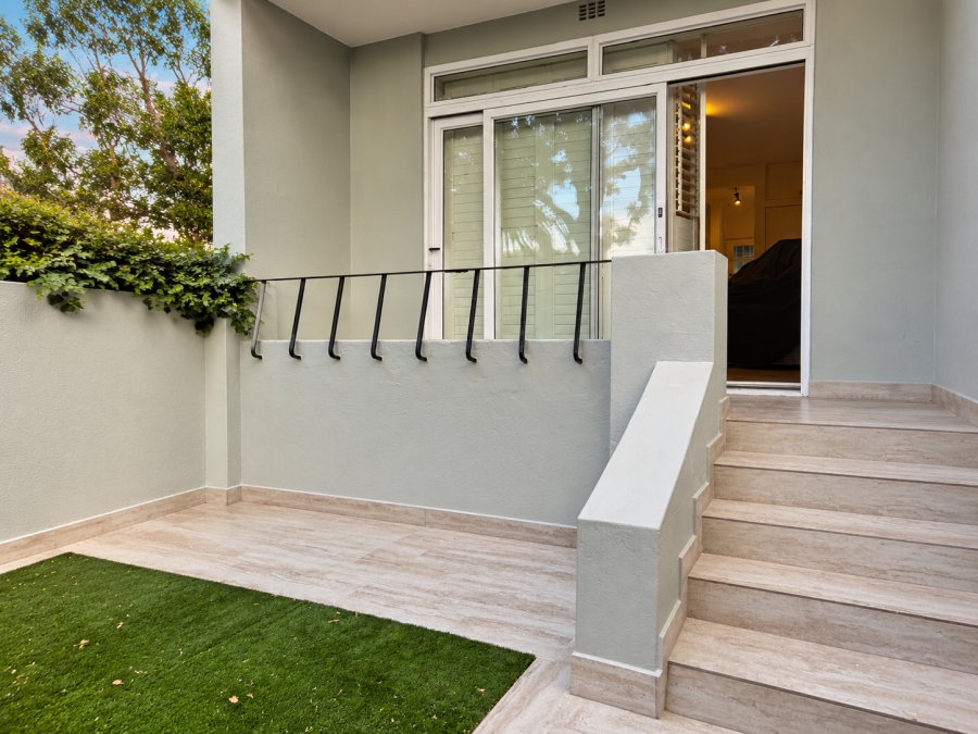 To Let 1 Bedroom Property for Rent in Oranjezicht Western Cape